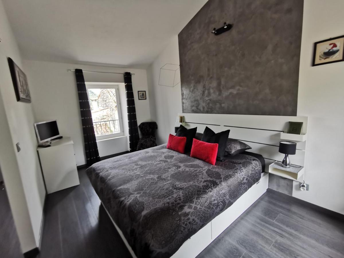Le Mas Des Loges - Les Vans / Chambonas Exteriör bild